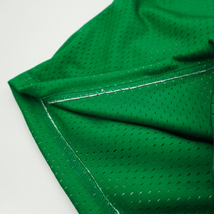 Short de sport en maille doublé personnalisé pour hommes, short de fitness en maille à double épaisseur avec bande élastique à la taille - Product Image 5