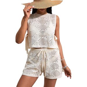 Ensemble deux pièces au crochet personnalisé 2026 pour femme – Haut sans manches ajouré et short à cordon en maille respirante – Tenue d'été - Product Image 1