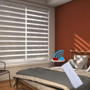 Tende Motorizzate di Qualità Alberghiera, Tende <span class=keywords><strong>a</strong></span> <span class=keywords><strong>Rullo</strong></span> Elettriche e Automatiche Grigie per Giorno e Notte, Canada - Product Image 5