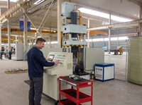 Machine de pliage à la flamme CNC pour tôles de 2 à 16 mm, acier angulaire, puissance moteur 15 kW