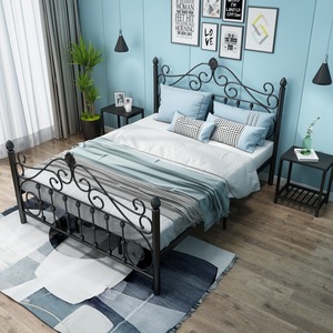 Lit de style scandinave minimaliste en fer forgé et acier, à quatre poteaux, pour chambre à coucher, lit king size pour hôtel, en métal - Product Image 2