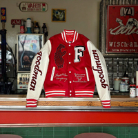 Veste de baseball en satin de soie pour hommes avec des patchs brodés en chenille personnalisés, motif de lettres, coupe-vent, doublure en polaire