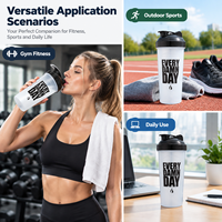 Bouteille d'eau sport en plastique premium 700 ml avec boule mélangeuse facile à nettoyer, couvercle rabattable durable, commande en gros OEM ODM