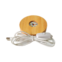 Base lumineuse LED USB en bois personnalisée en gros, forme de cercle illusion, support de sphère en cristal pour chambre à coucher