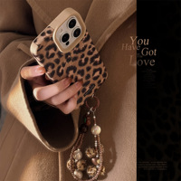 Nouvelle coque de téléphone marron noir imprimé léopard avec cadre kaki pour iPhone 17 16 15 14 Pro Max, avec chaîne de perles et cœurs à franges