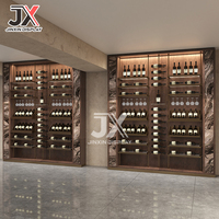 Étagères sur mesure, vitrines, clubs haut de gamme, bar, cave à vin rouge, vignobles, caves à vin, crémaillères à vin, design de magasin 3D
