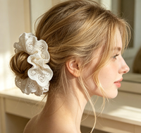 Élastique à cheveux en dentelle à volants style Coquette avec imprimé petites fleurs, en maille douce et respirante, accessoire capillaire élégant et féminin