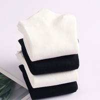 Chaussettes d'été bon marché en gros avec emballage personnalisé de couleur unie en coton mélangé pour hommes