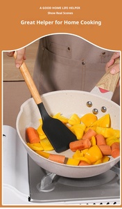 Ustensiles de cuisine en silicone blanc de qualité alimentaire, spatule, cuillère, manche en bois, outil de cuisine pratique, ensemble d'ustensiles de cuisine - Product Image 6