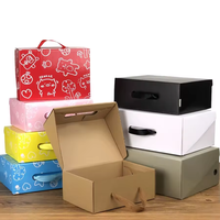 Boîte d'emballage rigide en carton ondulé, matériaux recyclés, couleur personnalisée, haut de gamme, étanche, portable, pour chaussures, chaussettes, cadeaux, avec éponge