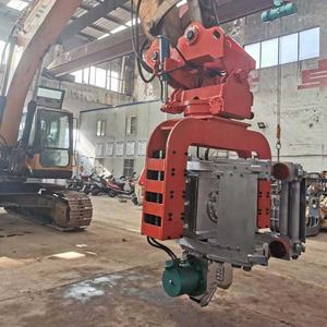 Martello Vibrante KS70 con Impugnatura Laterale per Escavatore, Montato su Escavatore per Palificazione - Product Image 2