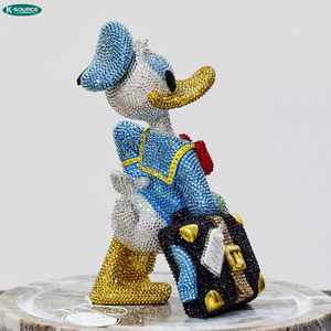 Escultura de Resina de Lujo de <span class=keywords><strong>Mickey</strong></span> y <span class=keywords><strong>Donald</strong></span> Duck con Diamantes, Estatua de Cristal de Dibujos Animados, Decoración para el Hogar, Adorno Artesanal - Product Image 3