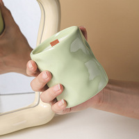 FENN Vente en gros de récipients à bougies en porcelaine irrégulière faits à la main, personnalisés, vides, verts, émaillés noirs, pour la décoration de la maison
