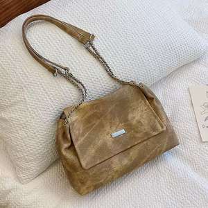 Sac à Bandoulière à Chaîne en Cuir Texture Daim avec Boucle en Métal pour Femme - Product Image 6