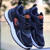 Chaussures de course pour hommes, nouvelle collection printemps, respirantes, en maille, à lacets, tendance, légères, décontractées, sportives, en coton, absorbant les chocs