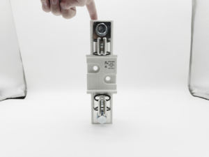 Soporte de fusión de alta capacidad de ruptura NT3/1P 630A Base de fusible blanca ignífuga - Product Image 4