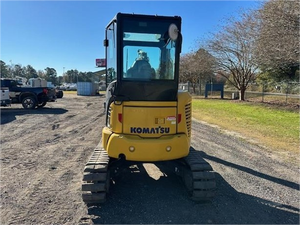 Excavadora KOMATSU PC35 Fabricada en Japón, la Excavadora Más Pequeña, Pocas Horas de Trabajo, Buen Estado, en Venta - Product Image 3