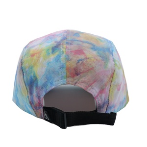 Gorra Deportiva Personalizada de Alta Calidad de 5 Paneles con Estampado Tie-Dye, Protección Solar, Impermeable - Product Image 4