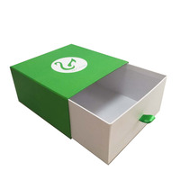 Boîtes cadeaux en carton vert et blanc à motif carré de luxe pour bijoux, vente en gros