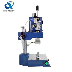 Máy tính để bàn nóng ép Máy tán đinh tự động sưởi ấm sản phẩm đồ chơi điện tử nóng chảy Máy trục vít cấy ghép nhựa - Product Image 3