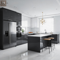 Armoires de cuisine modernes et simples, faciles à nettoyer, finition brillante, avec îlot central, en MDF et contreplaqué