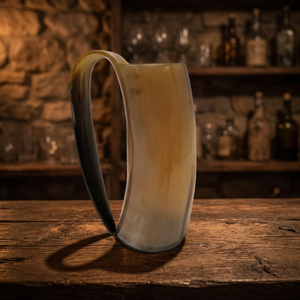 Chope à bière en corne de buffle naturelle, faite à la main, étanche, avec impression de logo personnalisé, design moderne et antique, pour mariages et fêtes - Product Image 1