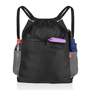 Fábrica de Gelory, venta al por mayor, mochila con cordón con compartimento impermeable para cosas húmedas, bolsillos para botellas de agua