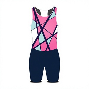 Mono sin mangas con estampado geométrico rosa para mujer con pantalones cortos azul marino, ropa deportiva transpirable de poliéster y elastano - Product Image 1