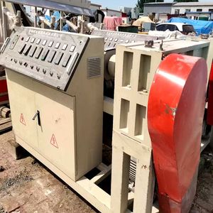 <strong>Extruder</strong> <strong>Used</strong> Single-screw <strong>Plastic</strong> Extrusion <strong>Machine</strong> Twin Screw <strong>Extruder</strong> <strong>Machine</strong> 75kw Wire <strong>Extruder</strong> 65/75 for Sale High-accuracy - Product Image 4