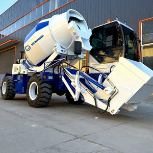 Camión Mezclador de Concreto Autocargable Howo, 5.5m3, Motor Diésel, Automático, con Certificación CE e ISO para Grandes Obras de Construcción - Product Image 1