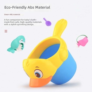 Jouets de bain pour enfants Yuquduo : Voiture de jeu aquatique en caoutchouc souple, tasse à shampooing petit canard, <span class=keywords><strong>douchette</strong></span> et ensemble de jeux aquatiques - Product Image 3