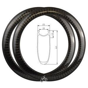 Cerchio in Carbonio per Bici da Corsa/Track con Freno a Pattino, 12K Twill, Clincher 60mm, Larghezza 25mm, Ruote 700c - Product Image 1
