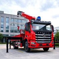 Grue montée sur camion JIUBANG 8 tonnes pour la construction, composants hydrauliques robustes, hauteur de levage de 18,5 m, utilisation facile