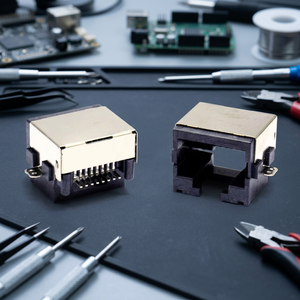 AMS01881XXP0AT-129 Conector Modular RJ45 8P8C SMT de Ángulo Recto 7.5H Hembra de Contacto Inverso con Carcasa de Latón Dorado UL94V-0 Conectores de Datos - Product Image 3