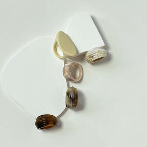 Qijun Ins Style New Special-Shaped <strong>Resin</strong> Casting Artistic Irregular Ring <strong>Strip</strong> Personality Jewelry - Product Image 2