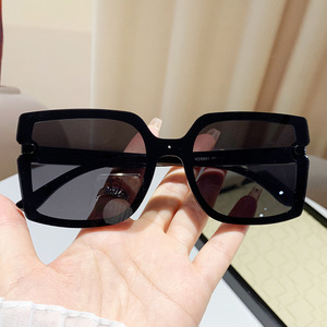 <strong>Square</strong> Large Frame Has a High-end Round <strong>Face</strong> and a Large <strong>Face</strong>, and the Simple <strong>Sunglasses</strong> Have a Personality and UV protection - Product Image 3