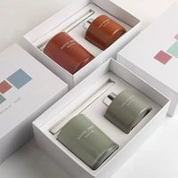 Ensemble Diffuseur et Bougie de Luxe Personnalisé pour la Maison, avec Pot en Verre, Couvercle en Bambou et Support en Métal, Style Ins Inspiré Mariages et Noël