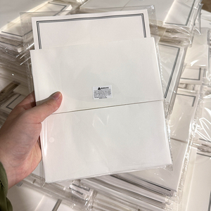 Cartes de vœux A4 sérigraphiées avec logo/design graphique personnalisé pour mariage et correspondance, notes d'amour manuscrites - Product Image 1