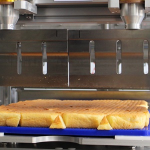 Machine de découpe automatique de gâteaux en forme de losange pour la production industrielle en <span class=keywords><strong>boulangerie</strong></span> - Product Image 3