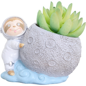 Vaso Creativo HY in Resina per Piante Succulente, Sfera Decorativa da Scrivania, Vaso per Piante a Tema Pianeti e Astronauti, Piccolo Contenitore per Giardinaggio - Product Image 6