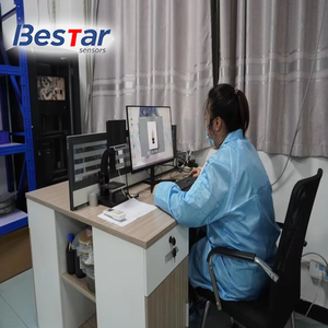 เครื่องแปลงสัญญาณแรงดันและตัวส่งสัญญาณและเซ็นเซอร์ความดันหัวต่อ M12 0-10VDC 0.25% FS และ0-5V ความแม่นยำสูง - Product Image 6