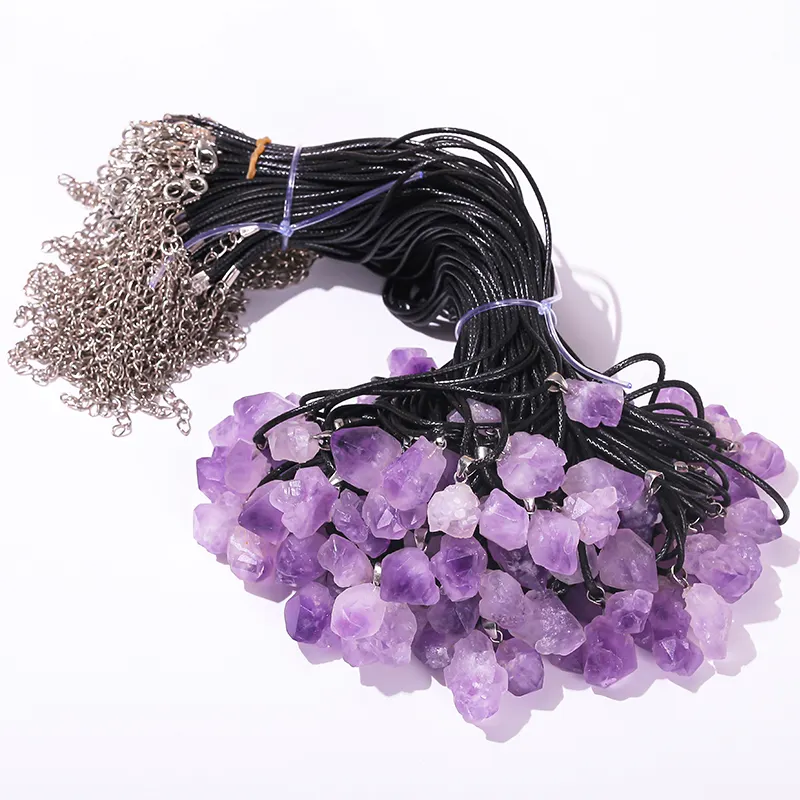 Unregelmäßige Form Reiki Heils tein verstellbarer Halsreif Glücks anhänger Natürliche Amethyste Blumen halskette für Frauen