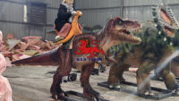 Robot de dinosaure animatronique grandeur nature animatronique à bascule T-rex tour de dinosaure pour aire de jeux pour enfants