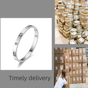 Toptan basit moda titanyum çelik ve paslanmaz çelik kadın elmas kakma bilezik olmayan solma aksesuarları - Product Image 6