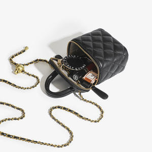 حقائب يد فاخرة جديدة للفتيات، حقائب يد ماركة مشهورة بسلسلة، حقائب كتف مبطنة للسيدات، حقائب يد فاخرة مصممة للنساء - Product Image 5