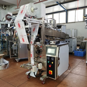 Machine d'emballage verticale automatique à <span class=keywords><strong>prix</strong></span> abordable pour sachets de chips de banane et de pommes de terre, idéale pour les petites quantités - Product Image 3