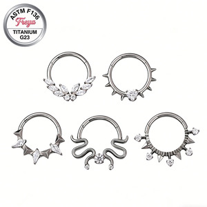 Bijoux de piercing nasal de haute qualité Freya pour bovins, anneau de nez en titane ASTM-F136 avec zircon, segment de septum, anneaux de nez pour vaches, pour femmes - Product Image 1