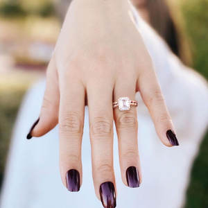 أولان - مجوهرات نسائية فاخرة بالجملة، طقم زفاف من الفضة الإسترلينية عيار 925 مع حجر موسانيت بقطع الزمرد 2 قيراط للنساء - Product Image 5