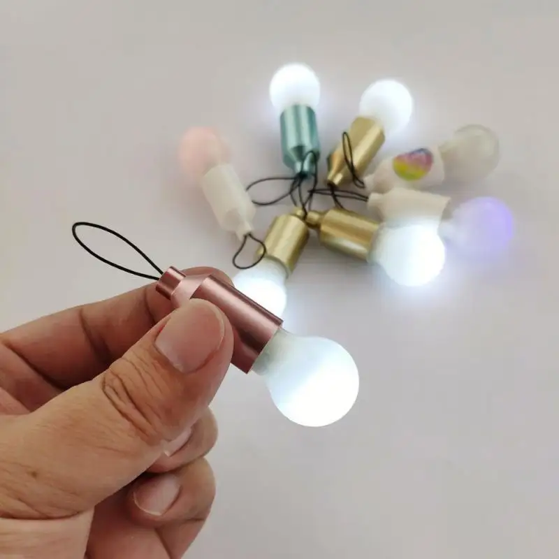 Mini llavero de bombilla LED de bolsillo y llavero de bombilla LED para promoción con logotipo personalizado