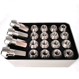 Écrous de roue et boulons de roue en alliage de titane TC4 de qualité supérieure pour voitures - Vente directe du fabricant, écrous de roue en titane CNC pour l'automobile - Product Image 2